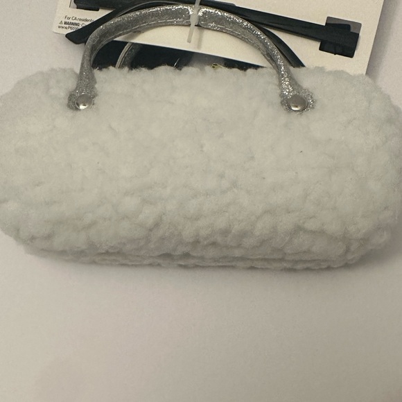 Hello Kitty Cute Cat Sunglasses & Case White and Pink 6 x 3 inches - Picture 2 of 2